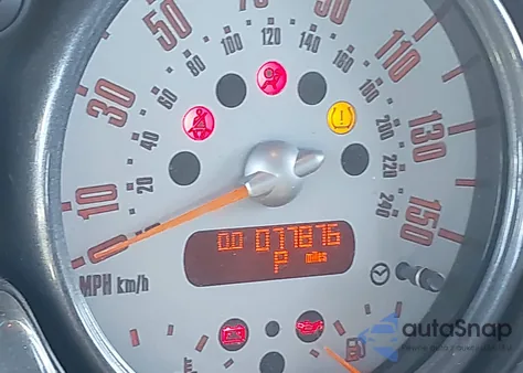 2005 Mini Cooper z USA, uszkodzony, nr VIN WMWRF33435TG10079